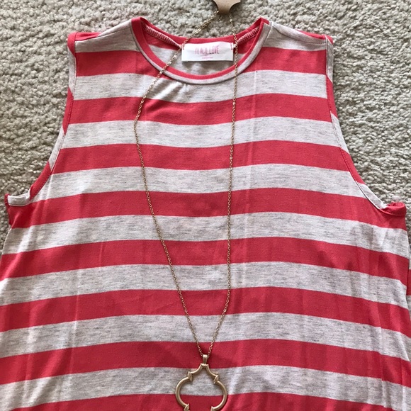 💙SIZE SM💙Coral & Cream Striped Tunic Top - Picture 5 of 8